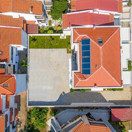 Crist Luxury Apartments Nea Poteidaia Buitenkant foto