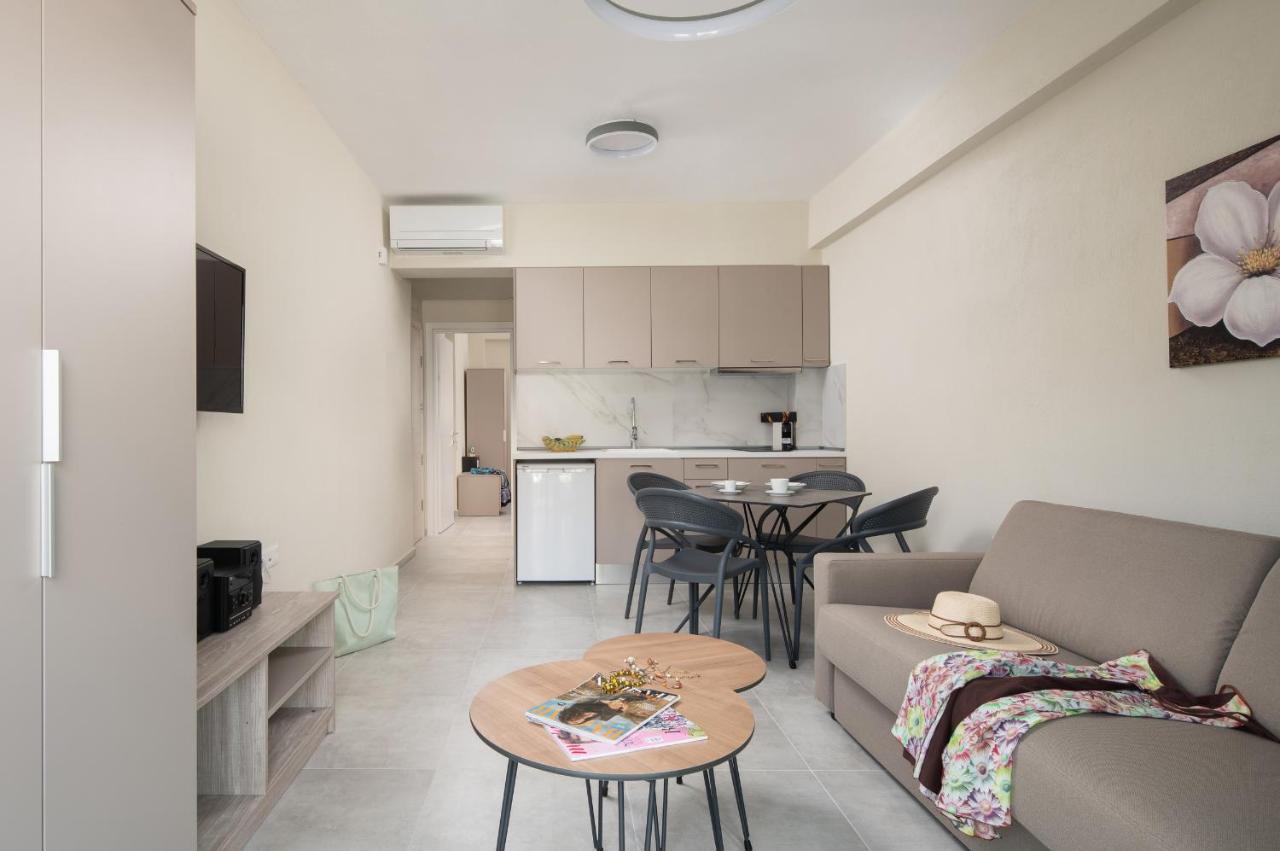 Crist Luxury Apartments Nea Poteidaia Buitenkant foto