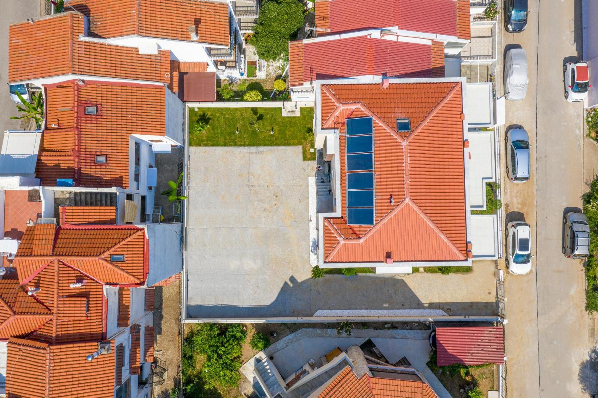 Crist Luxury Apartments Nea Poteidaia Buitenkant foto